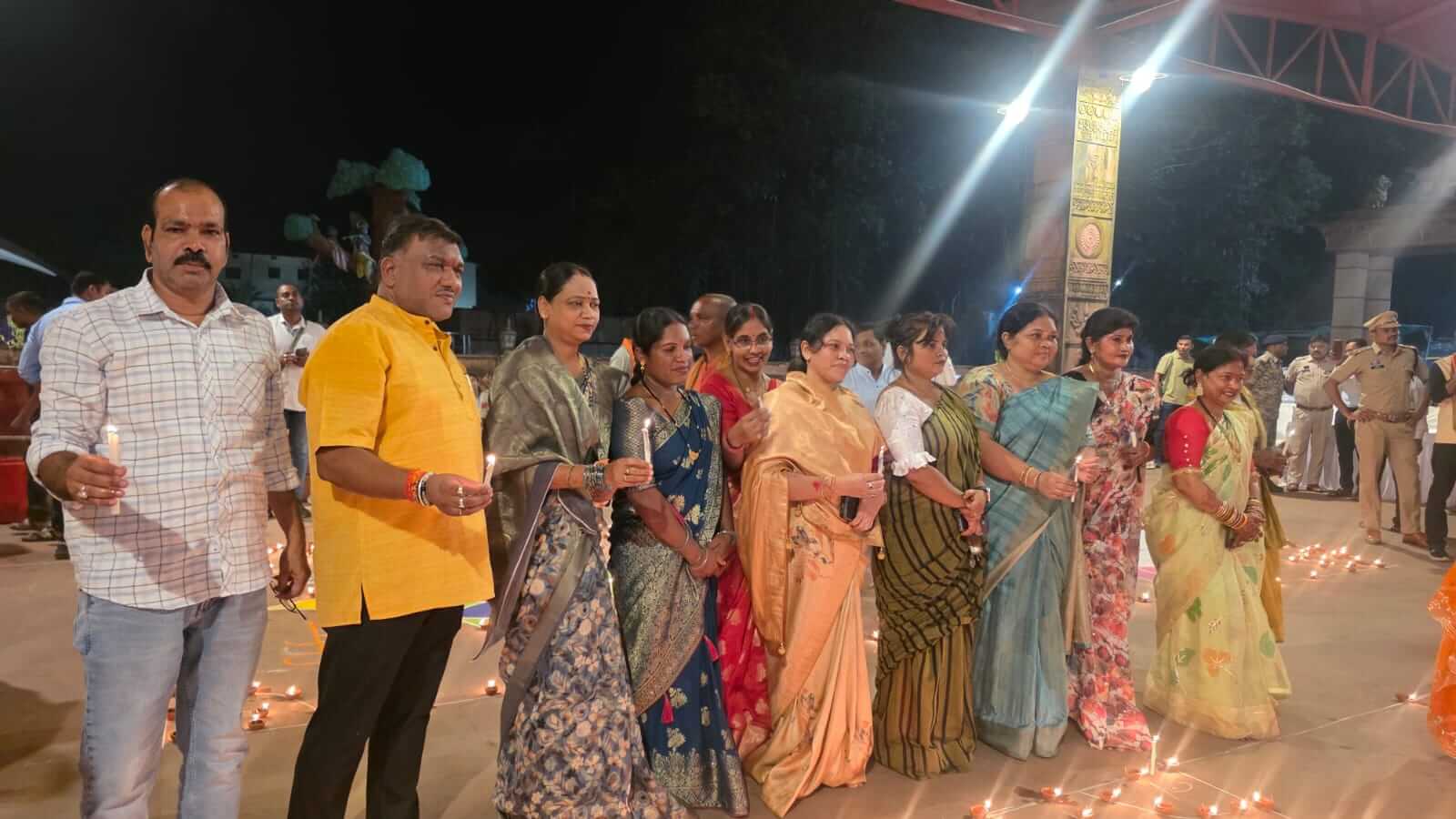 Dantewada BJP adhyaksh Santosh Gupta aur neta Aashirwad Ka Diya karyakram me Nex24
